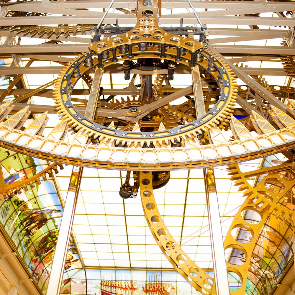 Clock in the central children’s store
