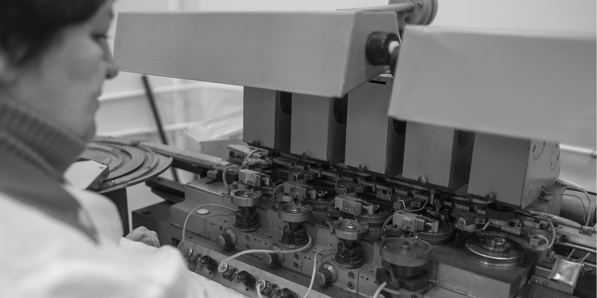 Pressing stones and pins